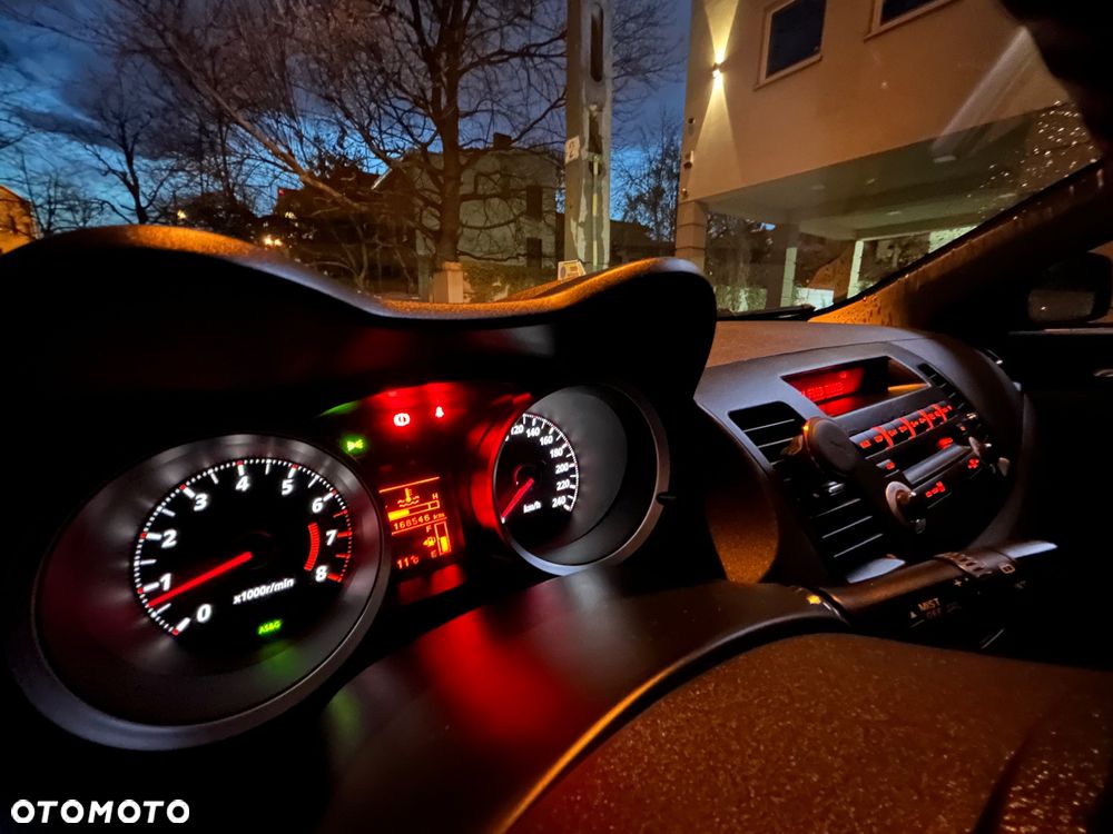 Mitsubishi Lancer 1.6 Inform - 17