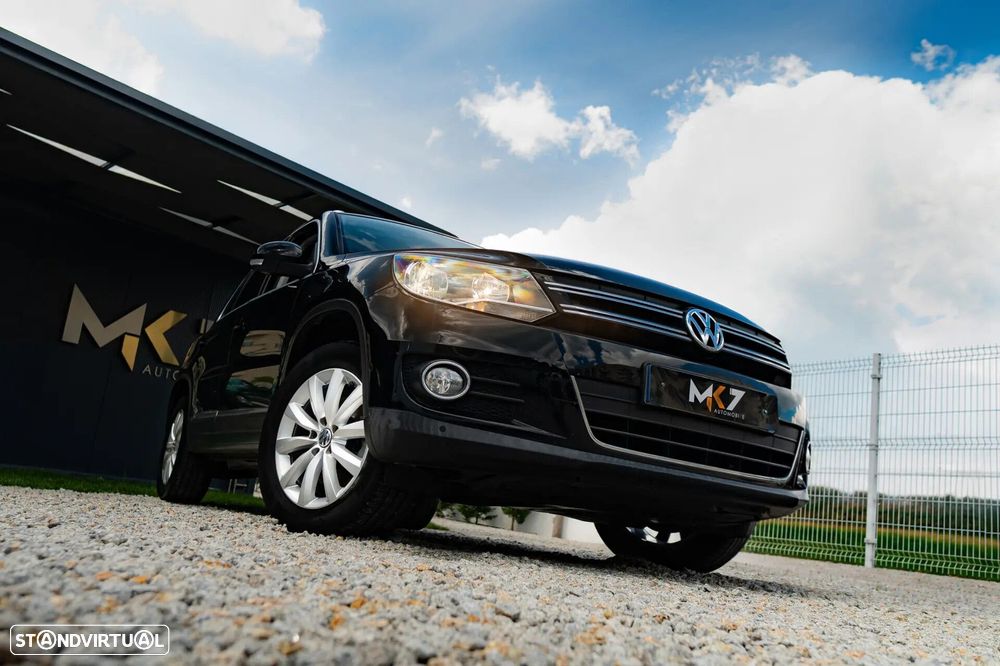 VW Tiguan 2.0 TDI DPF 4Motion BlueMotion DSG Exclusive - 23