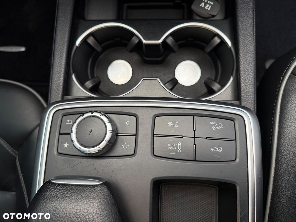 Mercedes-Benz ML 350 BlueTEC 4MATIC 7G-TRONIC - 12