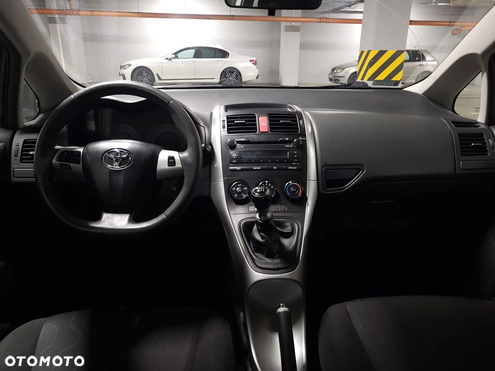 Toyota Auris 1.33 VVT-i Terra - 6