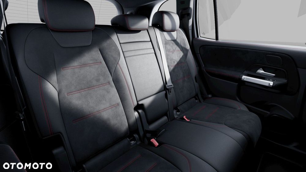 Mercedes-Benz GLB - 8