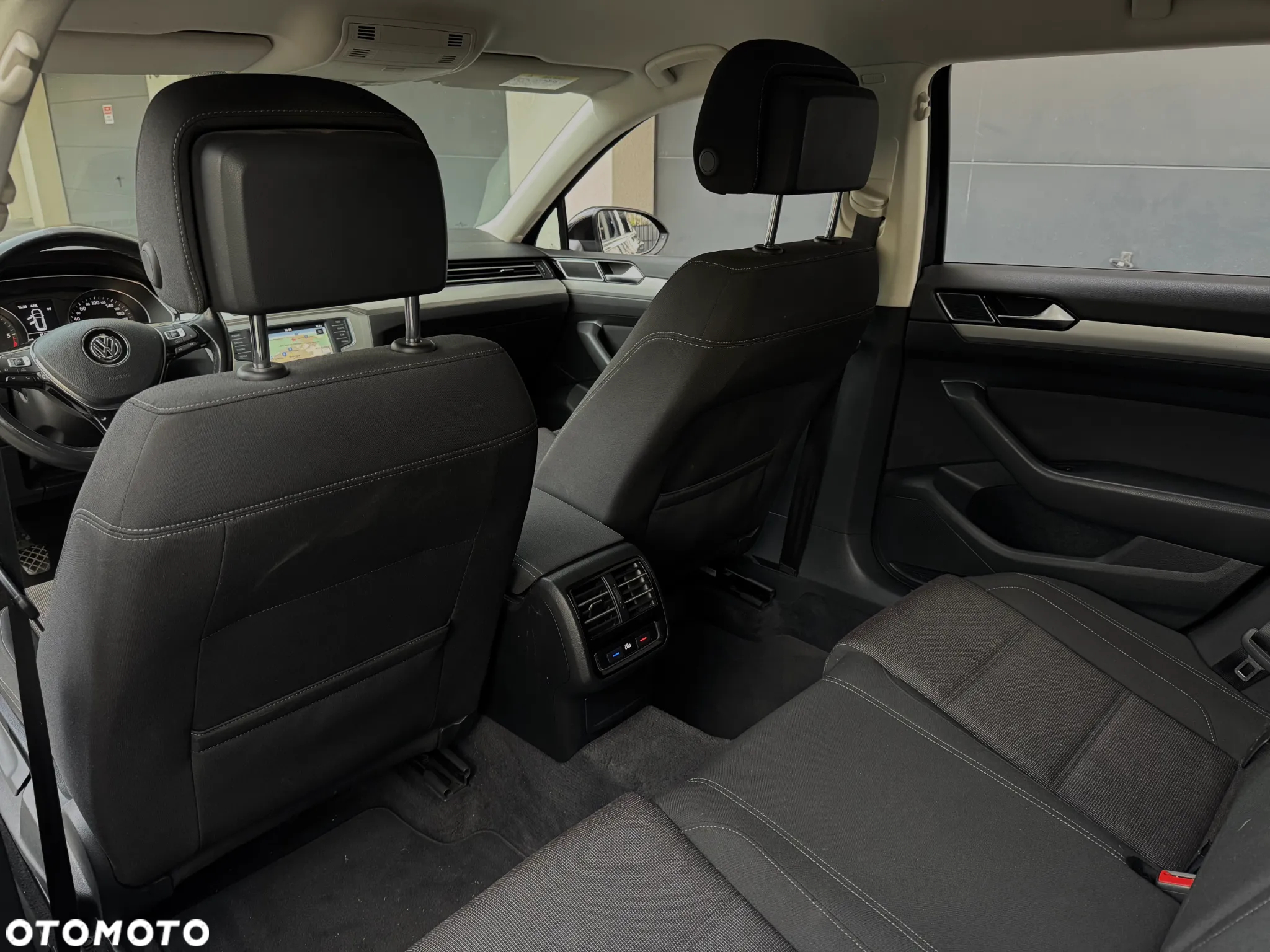 Volkswagen Passat 2.0 TDI EVO Business - 15