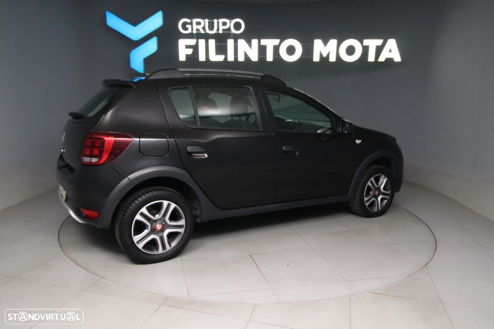 Dacia Sandero 0.9 TCe Stepway - 2