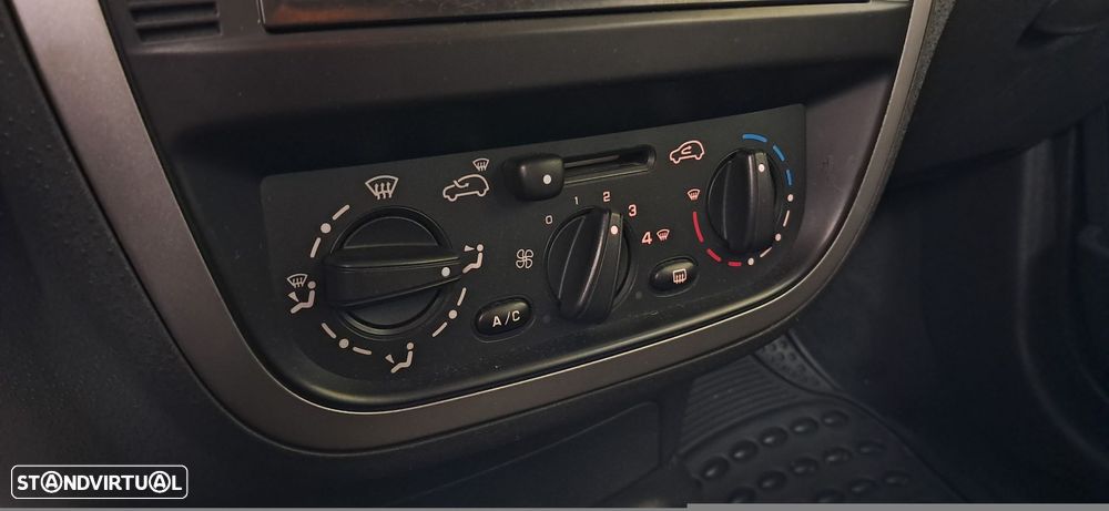 Citroën C3 1.1 SX Airdream - 8