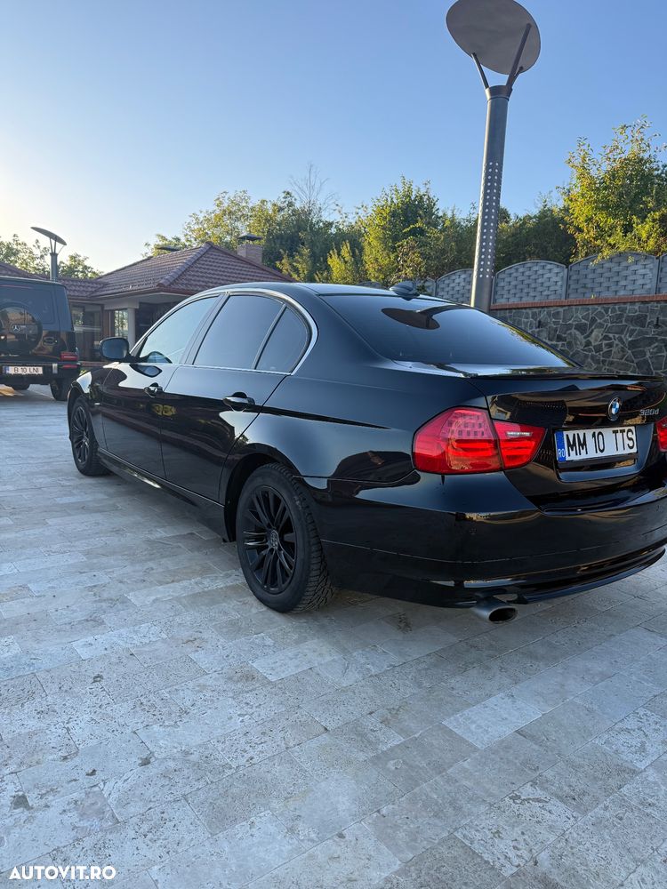 BMW Seria 3 320d - 3