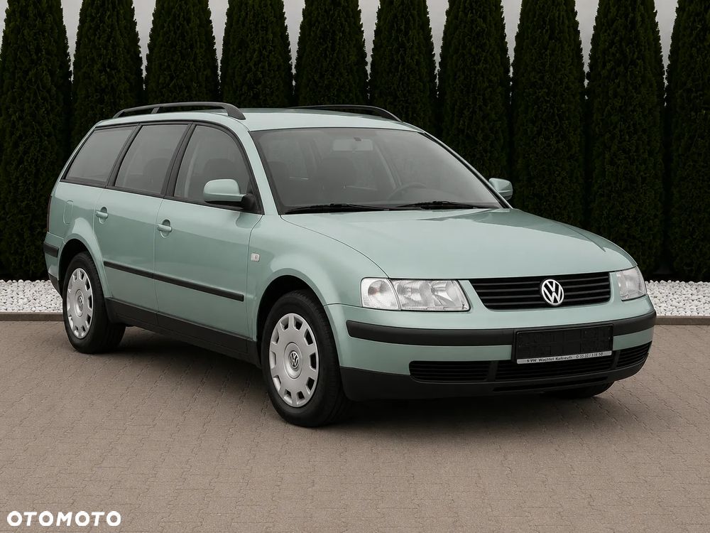 Volkswagen Passat 1.8 Comfortline - 2