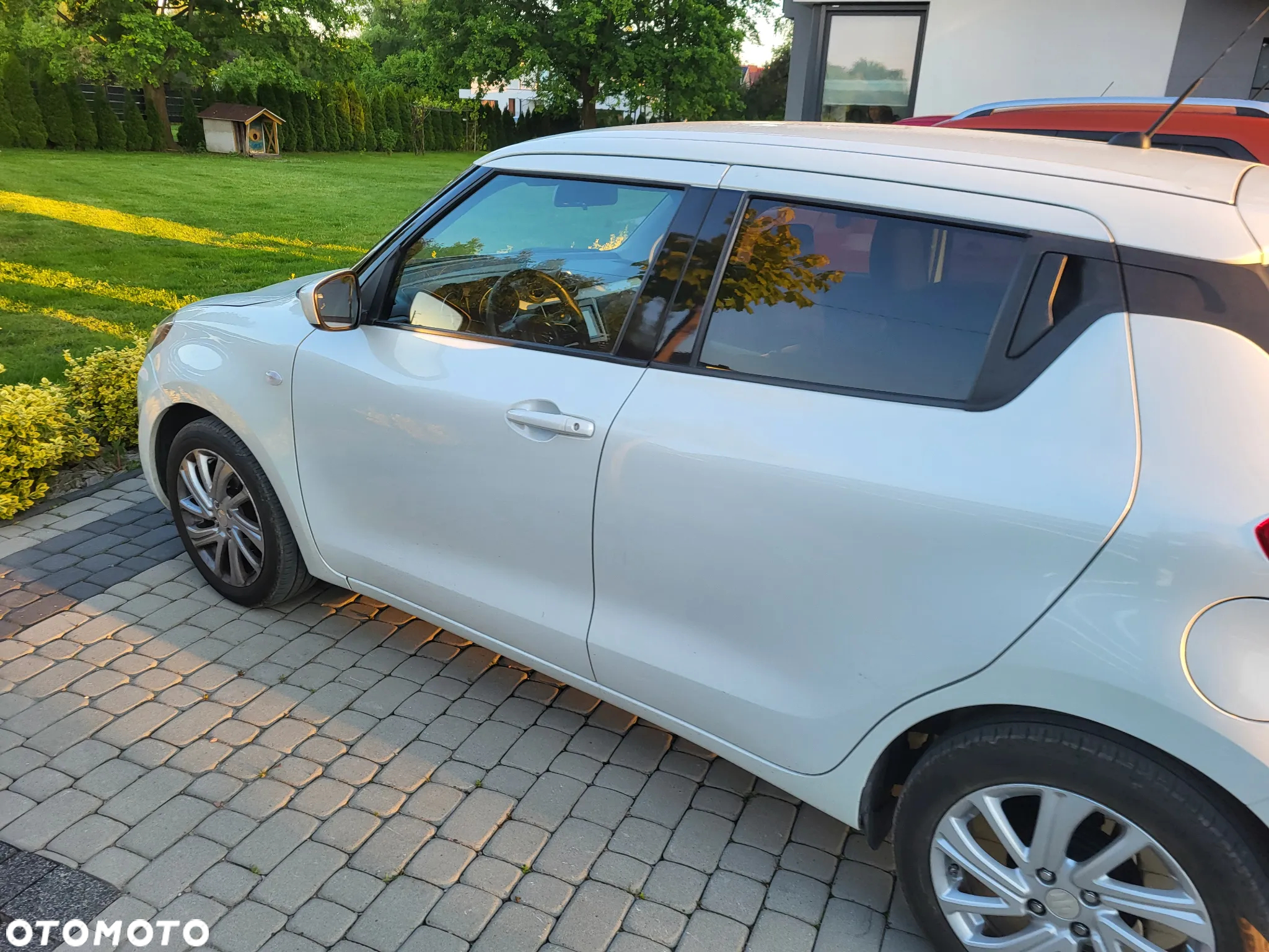 Suzuki Swift 1.2 Dualjet Hybrid CVT Comfort - 5