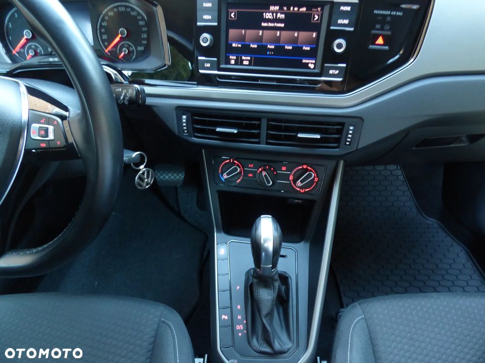 Volkswagen Polo 1.0 TSI Comfortline DSG - 24