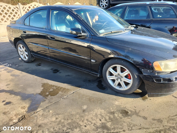 DRZWI LEWE PRAWE PRZÓD TYŁ VOLVO S60 I 2.4 D5 KOD LAK.452-46