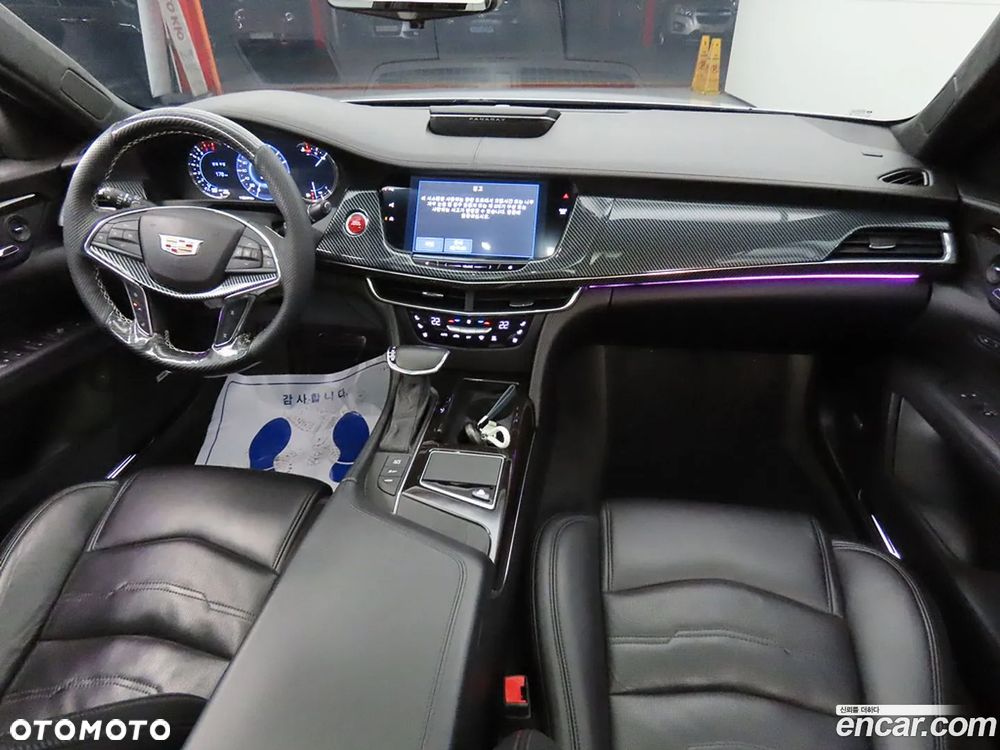 Cadillac CT6 - 8