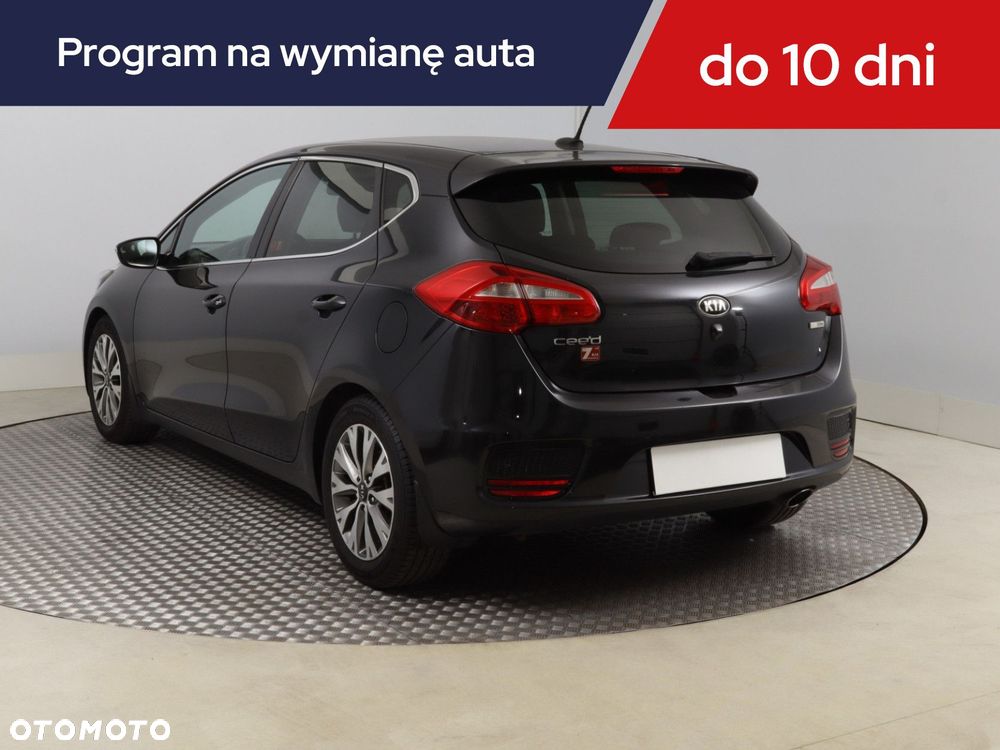 Kia Ceed - 6