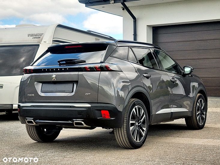Peugeot 2008 PureTech 130 EAT8 GT - 10
