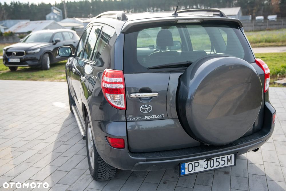 Toyota RAV4 2.0 VVT-i Sol 4x2 - 6