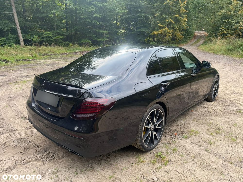 Mercedes-Benz Klasa E 220 d 4-Matic 9G-TRONIC - 10