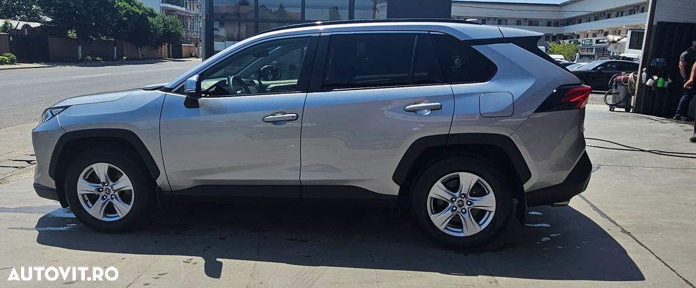 Toyota RAV4 - 3