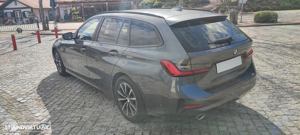 BMW 320 d Touring xDrive Advantage Auto - 5