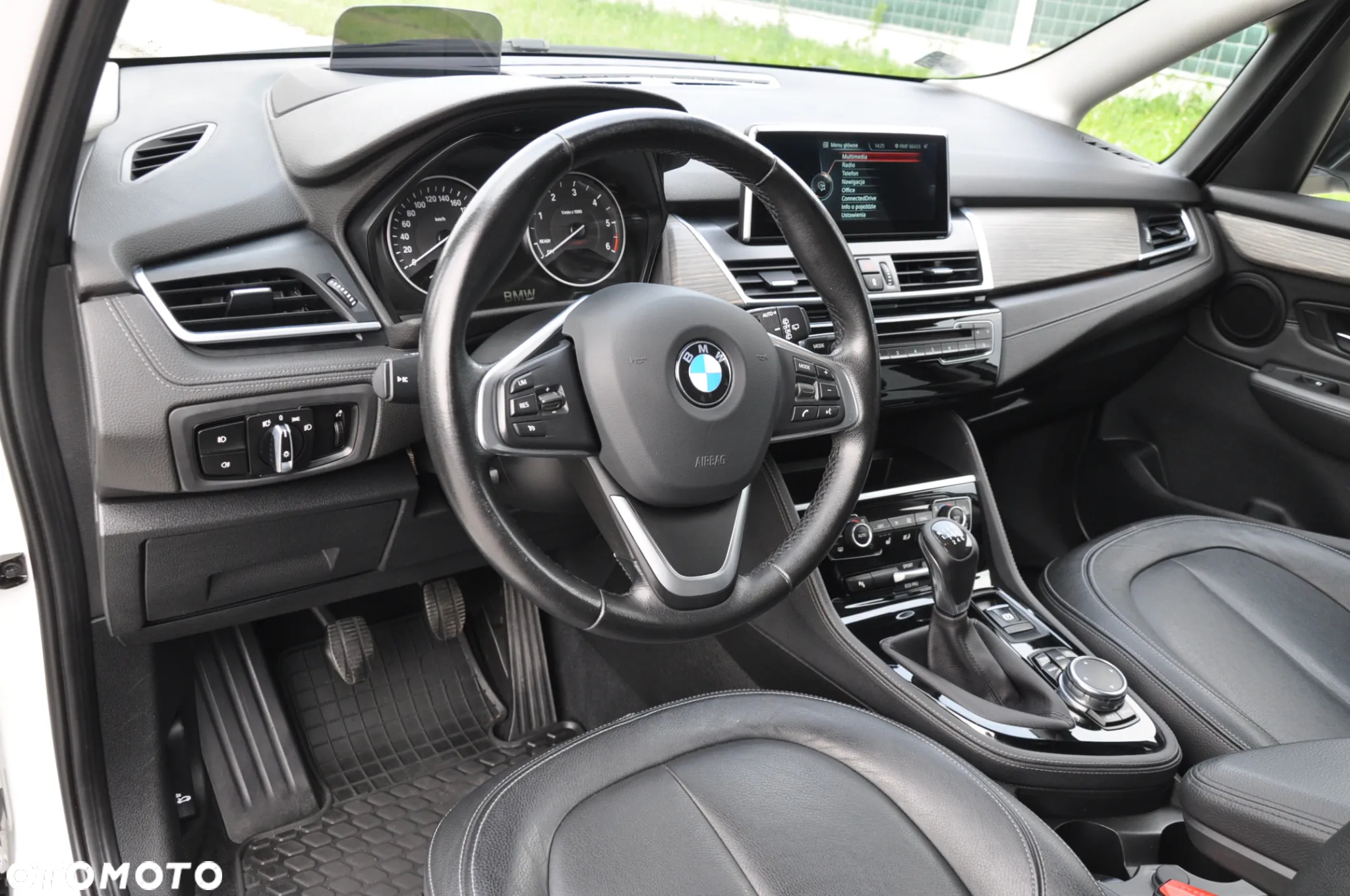 BMW Seria 2 216d Luxury Line - 23