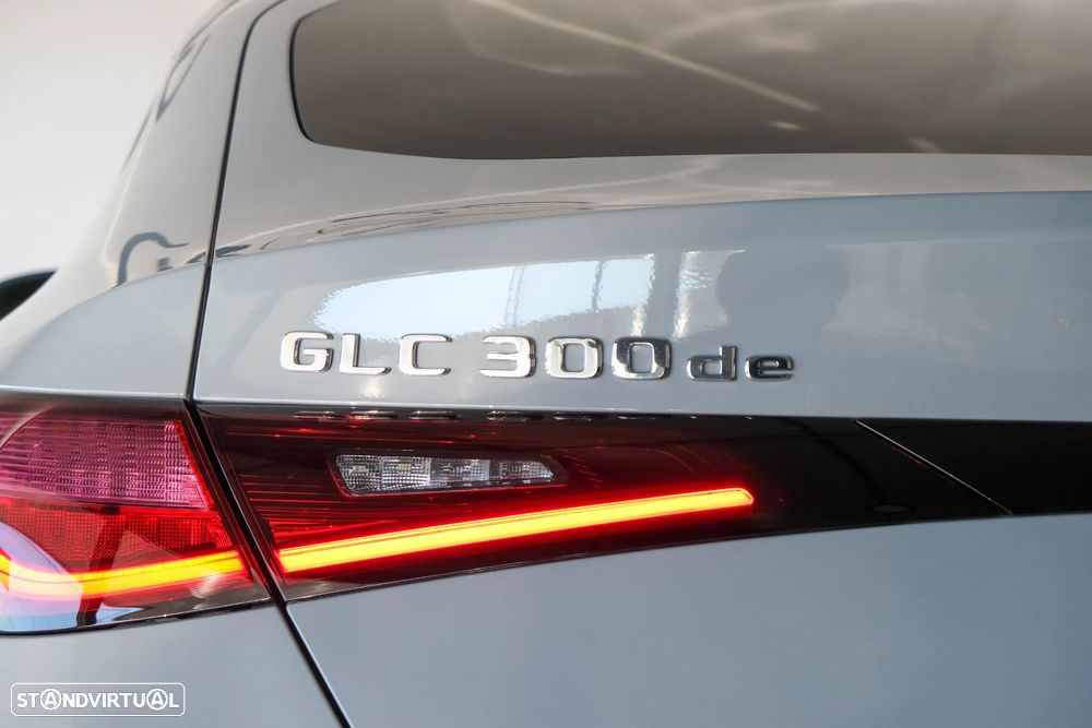 Mercedes-Benz GLC 300 de Coupe 4Matic - 16
