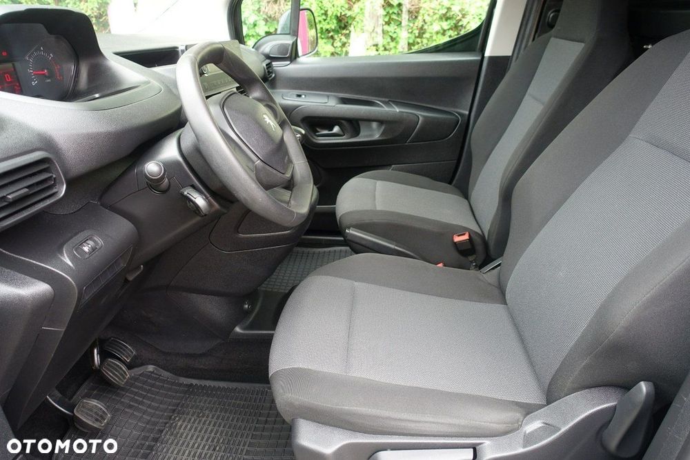 Peugeot Partner - 8