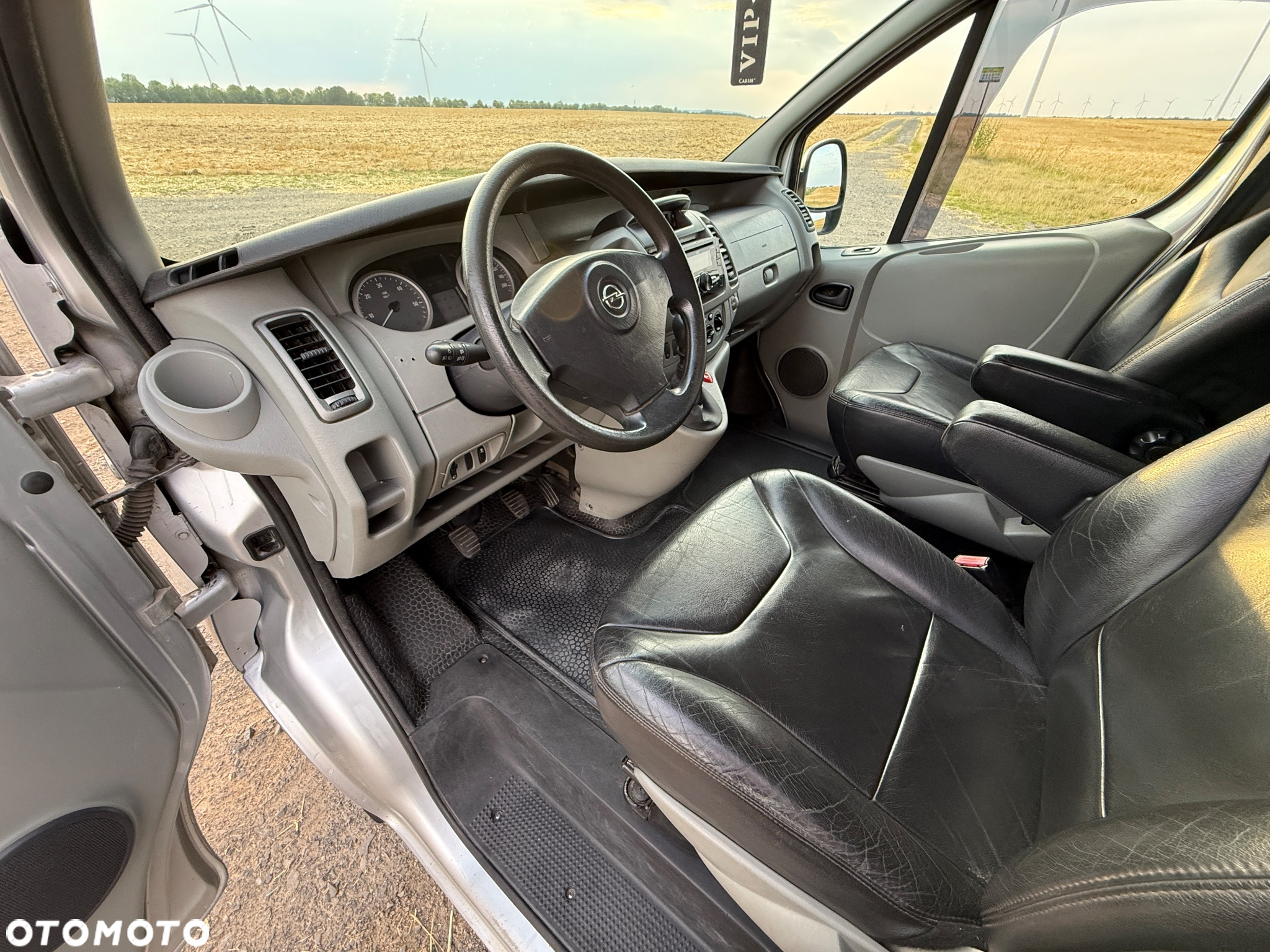 Opel Vivaro - 14