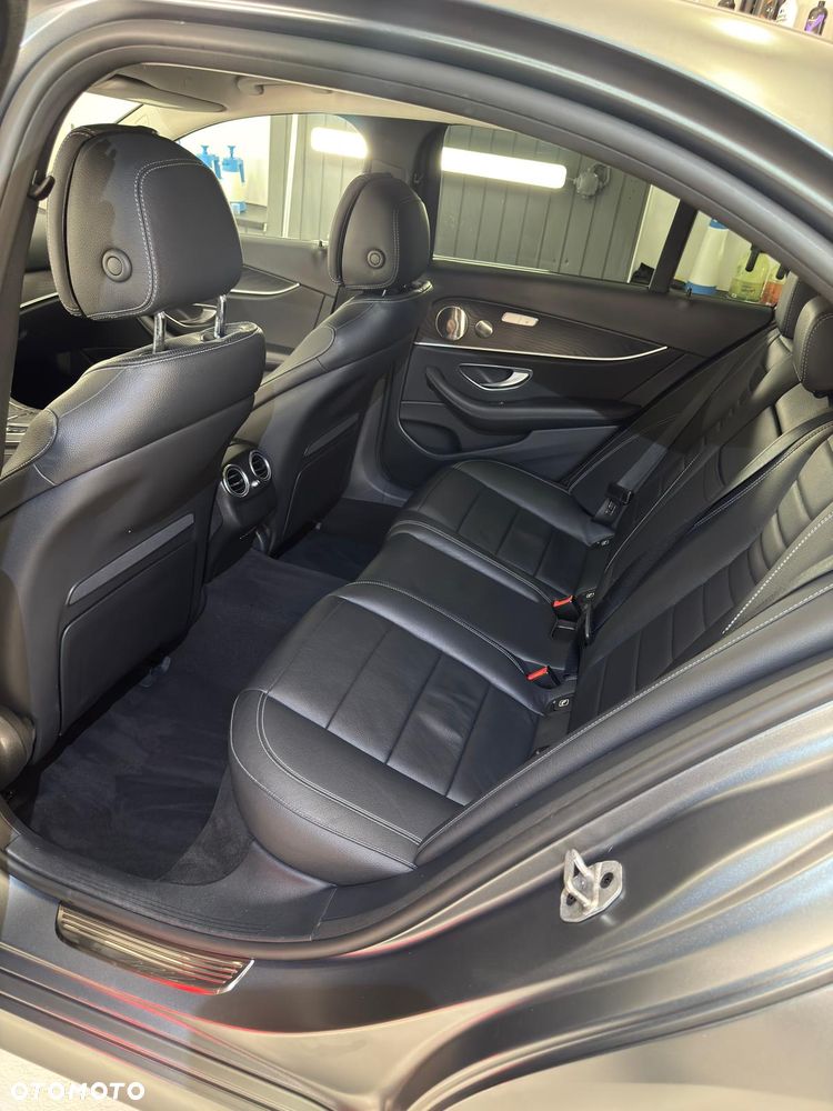 Mercedes-Benz Klasa E 400 d 4-Matic AMG - 12