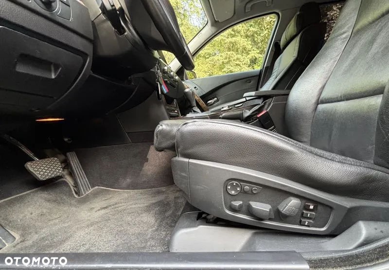 BMW Seria 5 545i - 20