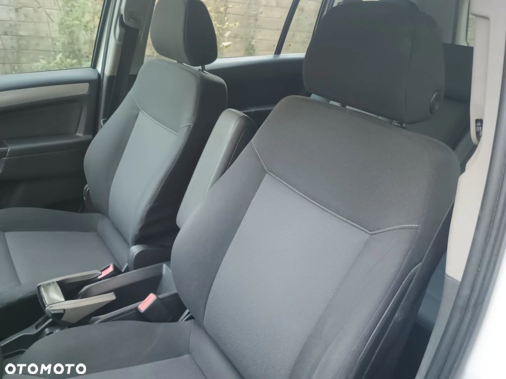 Opel Zafira 1.9 CDTI Enjoy - 20