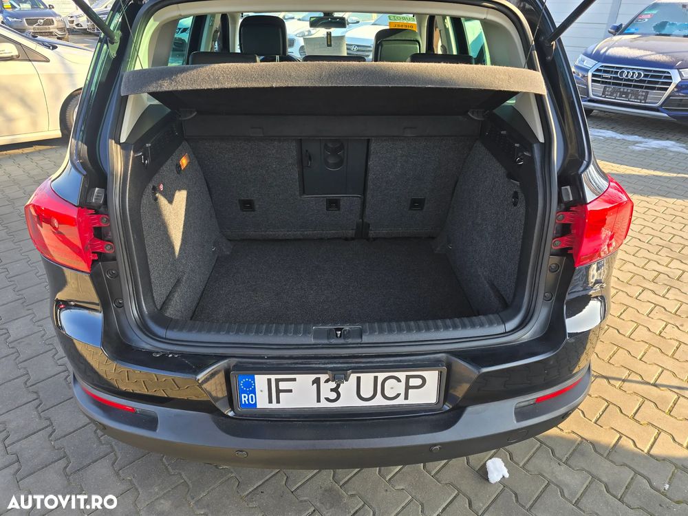 Volkswagen Tiguan 2.0 TDI SCR 4MOTION BlueMotion Technology DSG Exclusive - 11