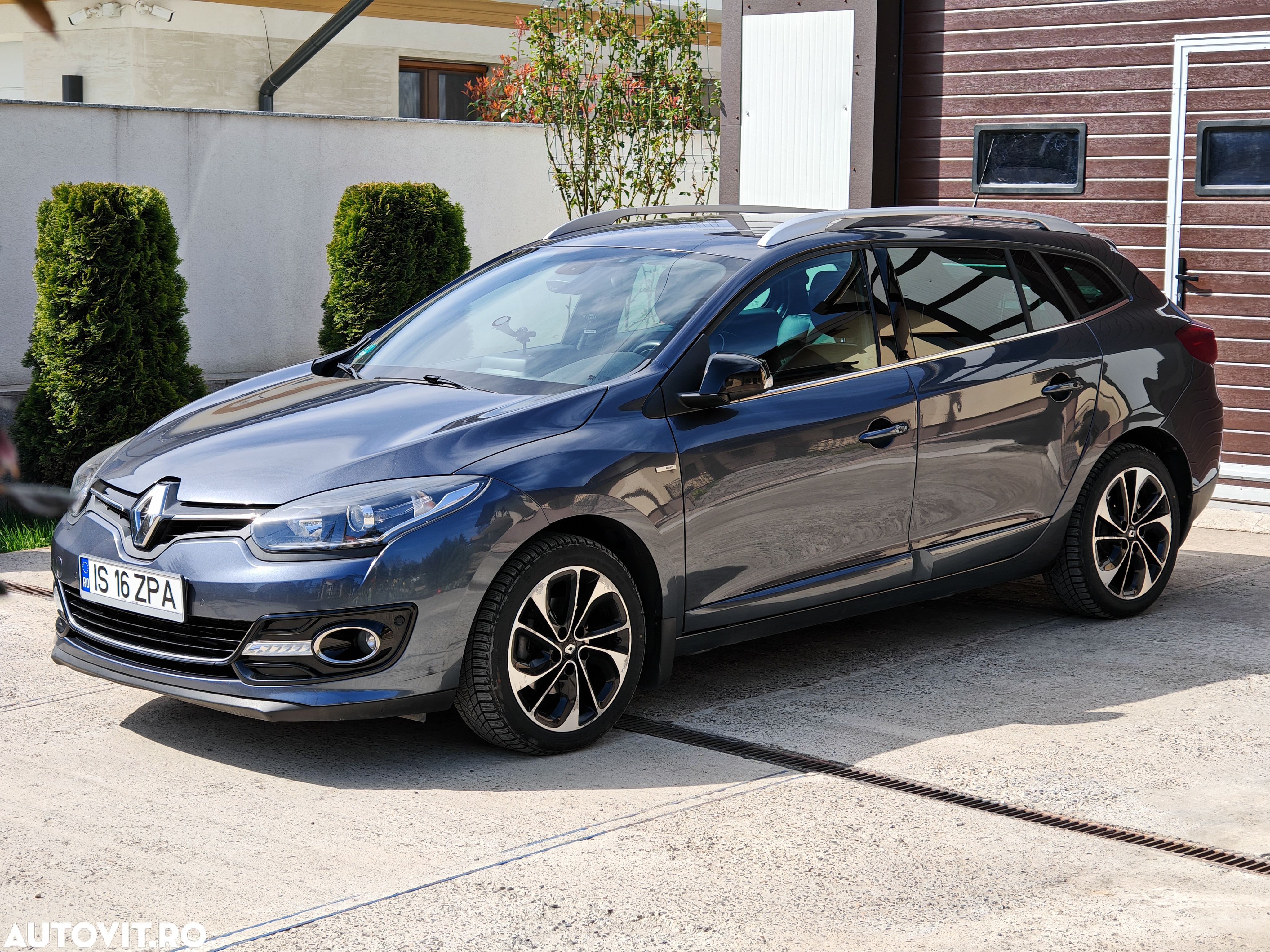 Renault Megane ENERGY dCi 110 Start & Stop Bose Edition - 1