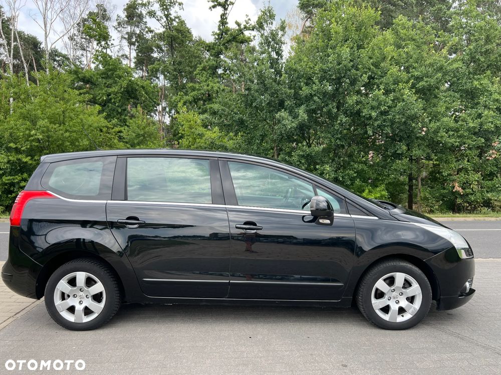 Peugeot 5008 - 4