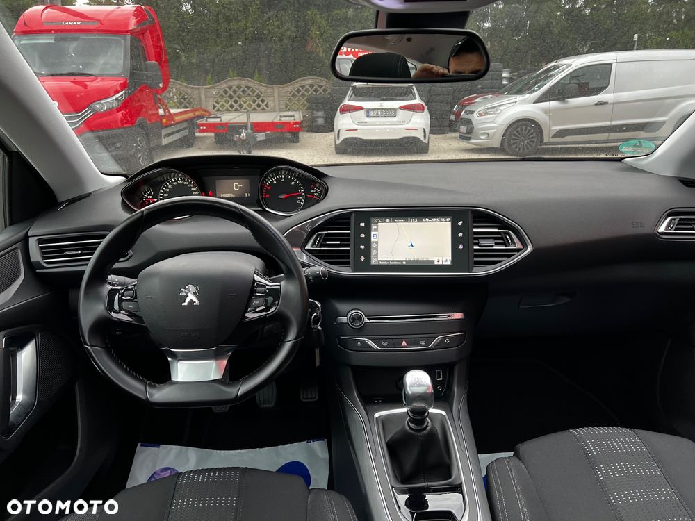 Peugeot 308 BlueHDi 150 Stop & Start Allure - 23