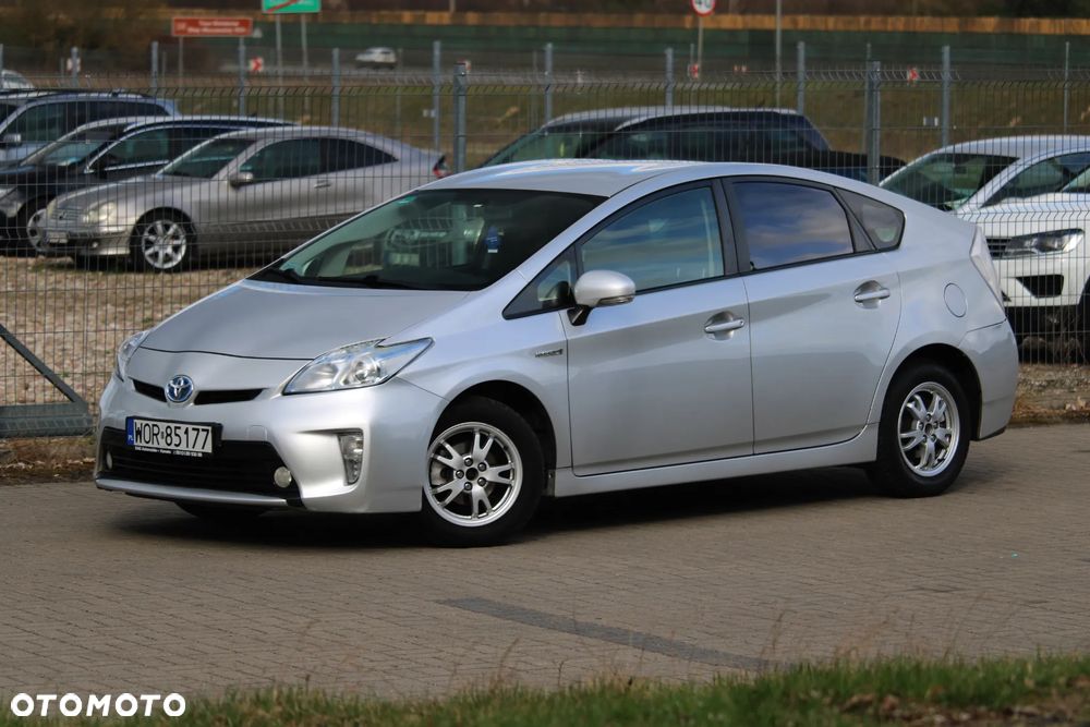 Toyota Prius - 3