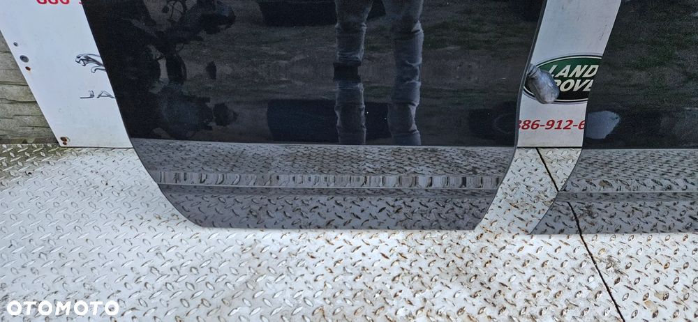 RAM 1500 V 5  2019- Big Horn KRÓTKI QUAD CAB 1,5 Drzwi przód prawy Drzwi przednie prawe  KOMPLETNE KOLOR PXJ - 17