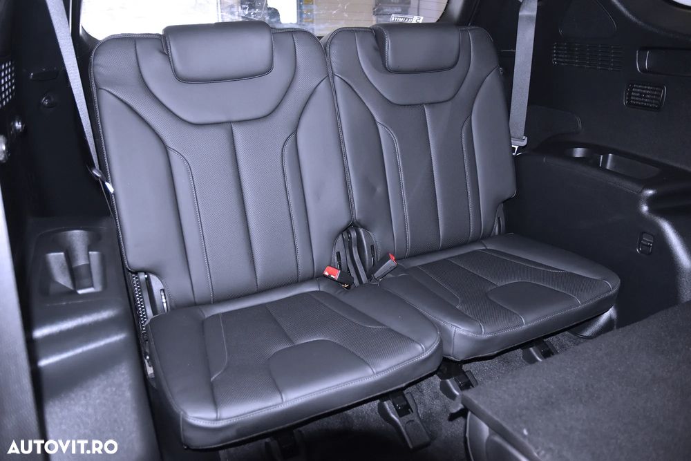 Hyundai Santa Fe - 13