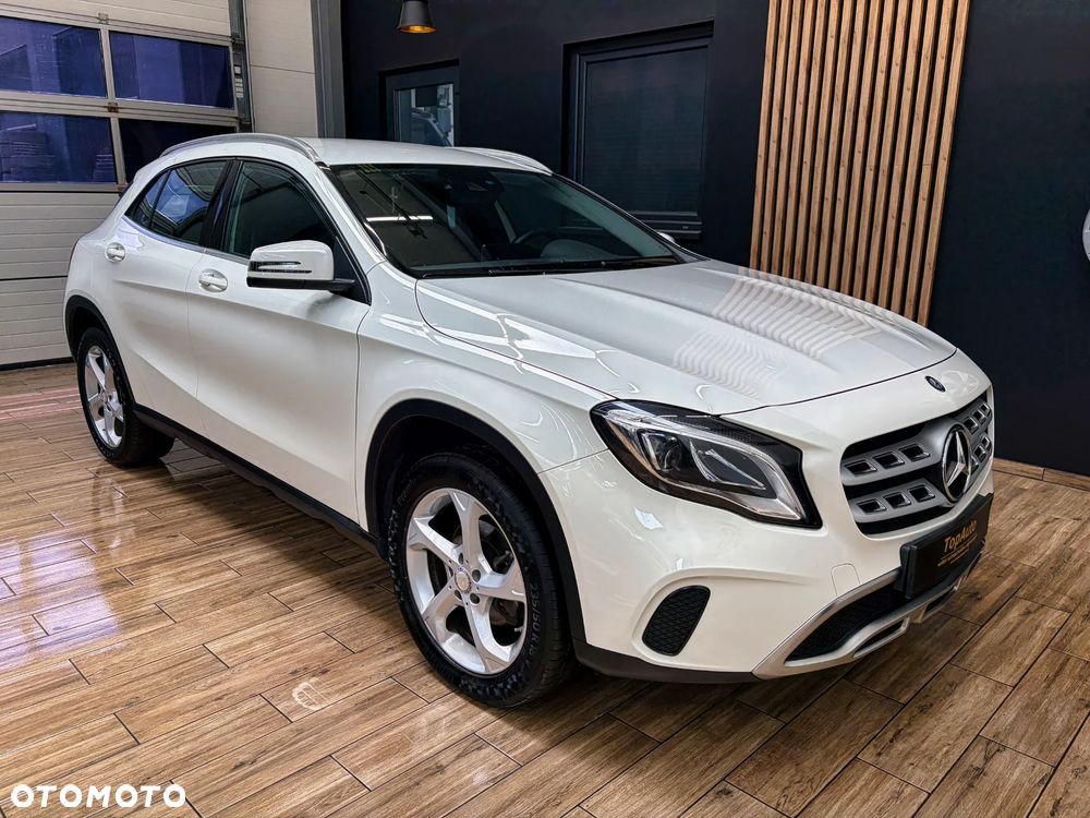 Mercedes-Benz GLA 200 7G-DCT Style - 5