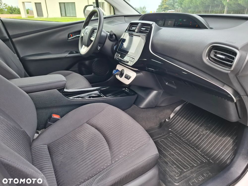 Toyota Prius Hybrid Comfort - 18
