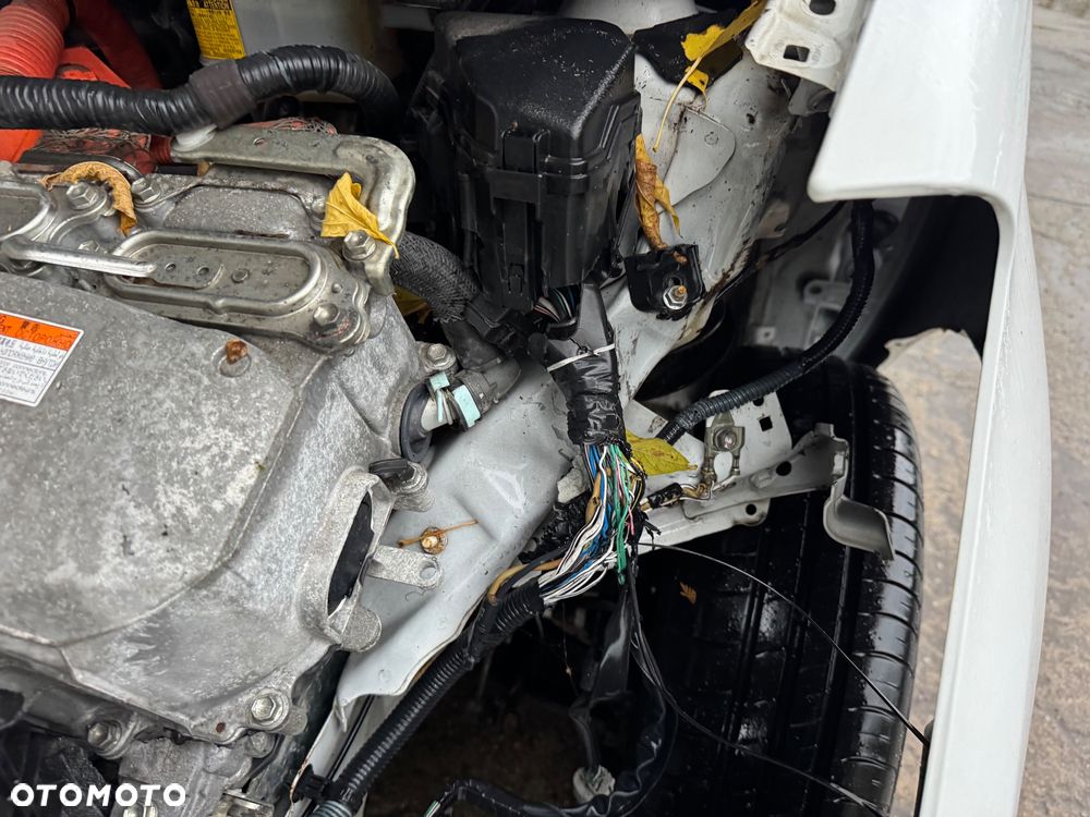 Toyota Yaris Hybrid 100 Premium - 37