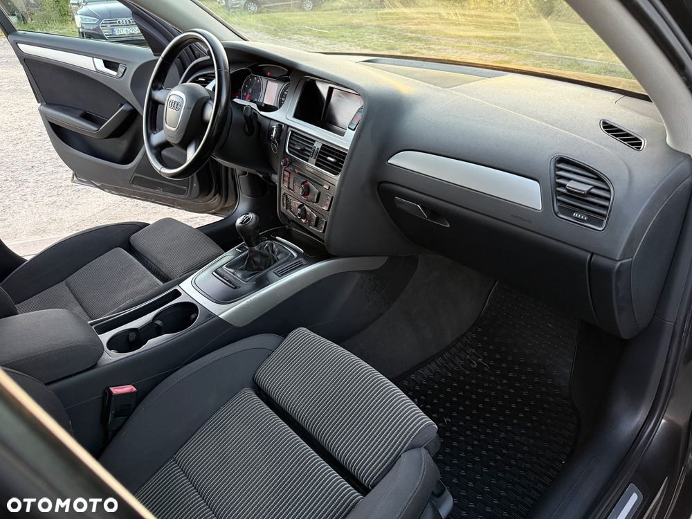 Audi A4 Avant 1.8 TFSI Attraction - 9