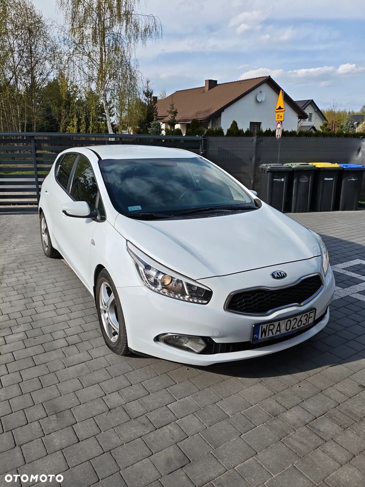 Kia Ceed 1.6 CRDi S - 10