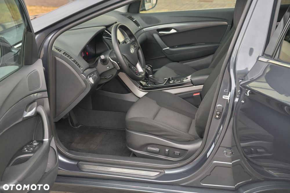 Hyundai i40 Kombi 1.7 CRDi DCT Premium - 23