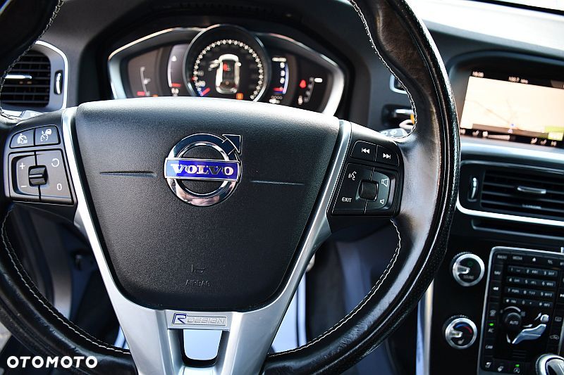 Volvo V60 D4 Geartronic RDesign - 20