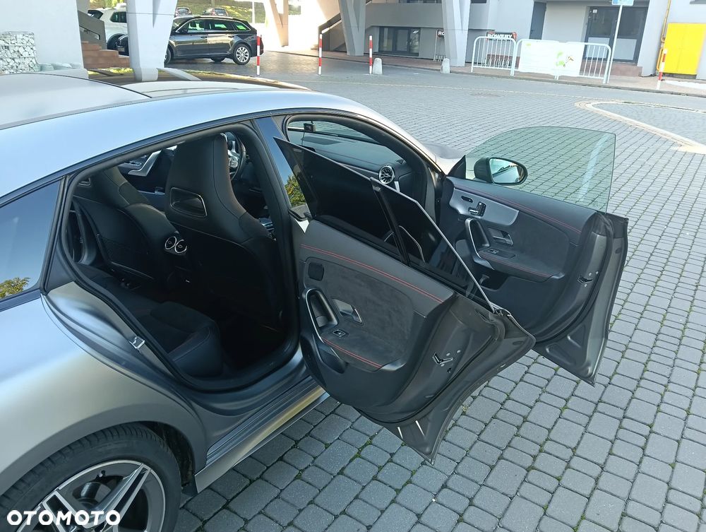 Mercedes-Benz CLA 200 d AMG Line 8G-DCT - 8