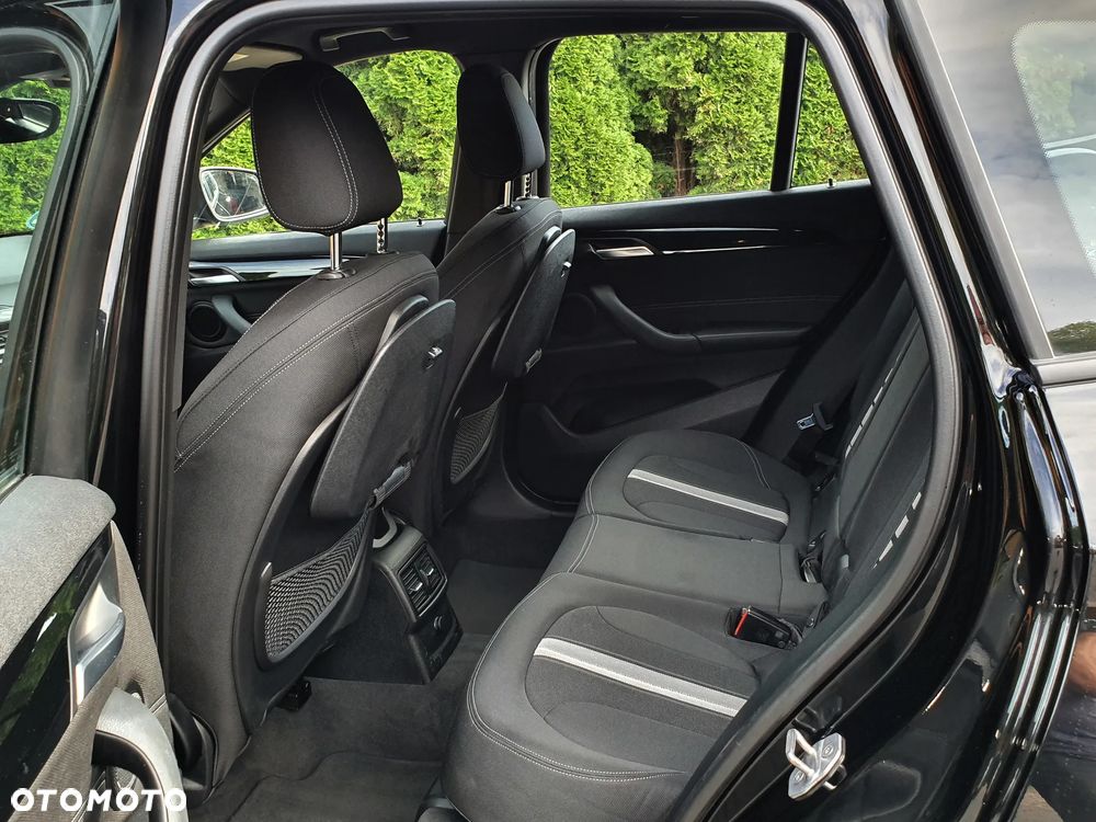 BMW X1 sDrive18d Sport Line - 15
