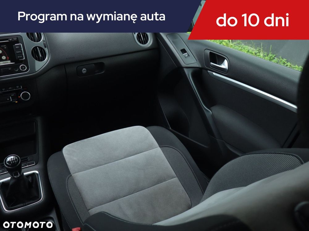 Volkswagen Tiguan - 10