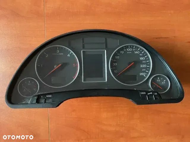 LICZNIK Audi A4 B6 1.9TDI 1036901830 - 1