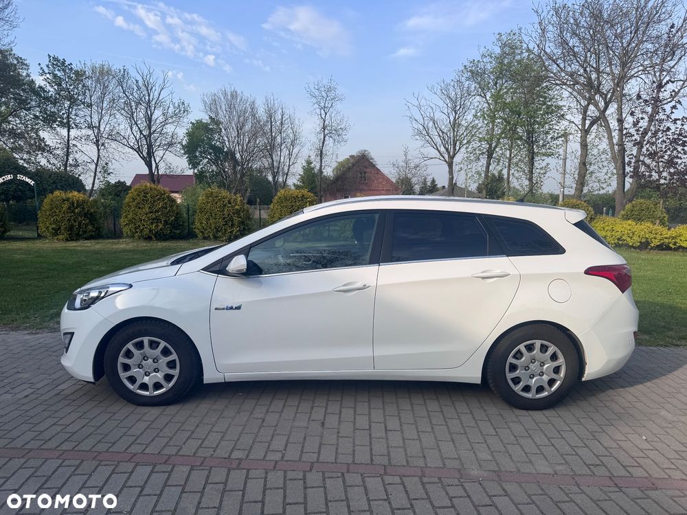 Hyundai i30 i30cw 1.6 CRDi Trend - 3