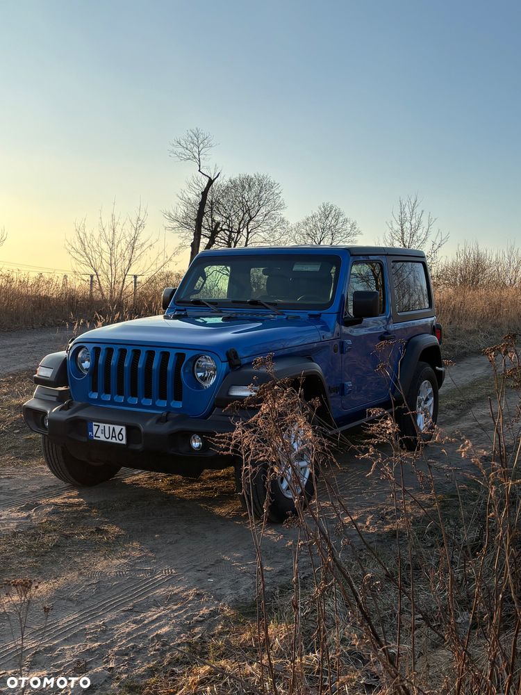 Jeep Wrangler - 1