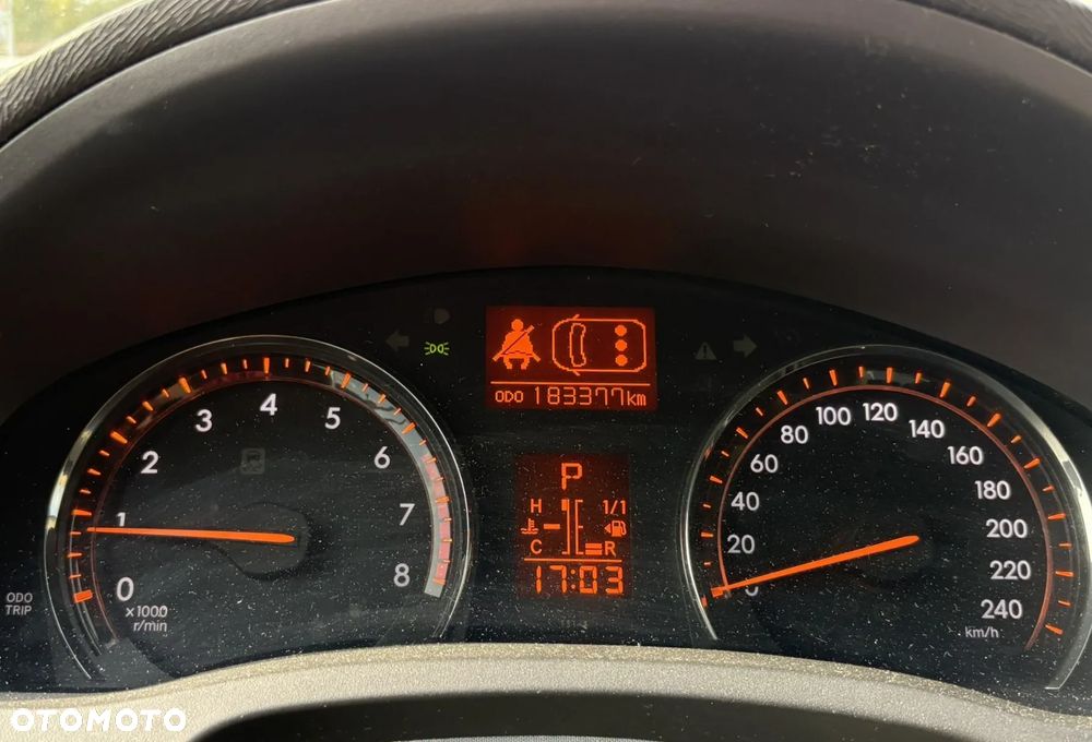 Toyota Avensis 2.0 Prestige EU5 MS - 16