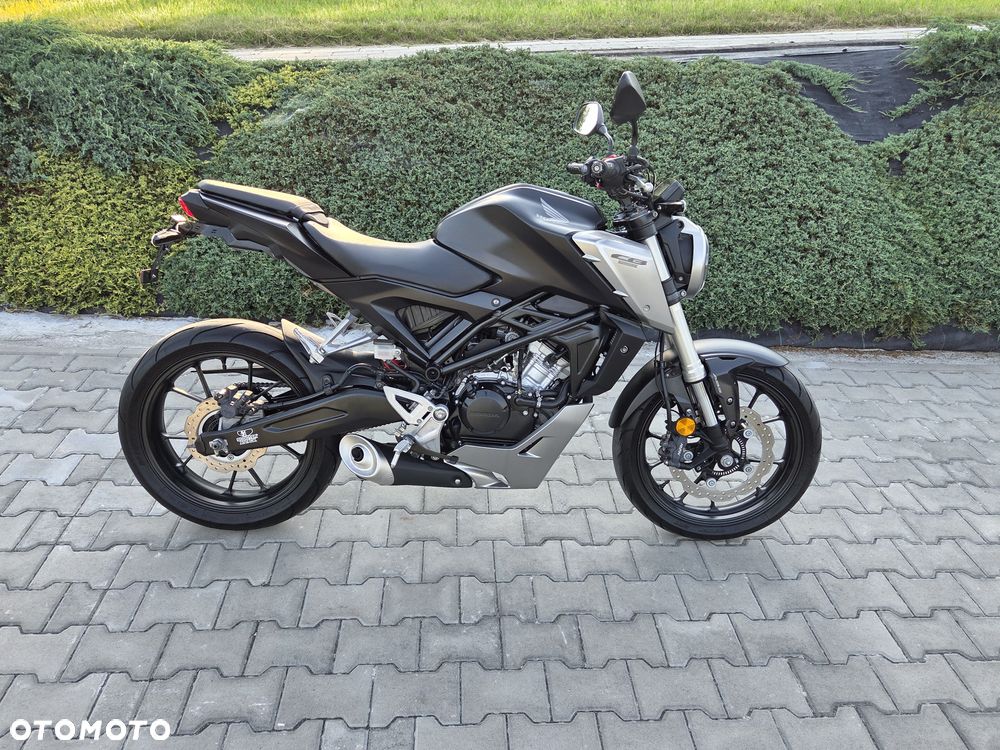 Honda CB - 16