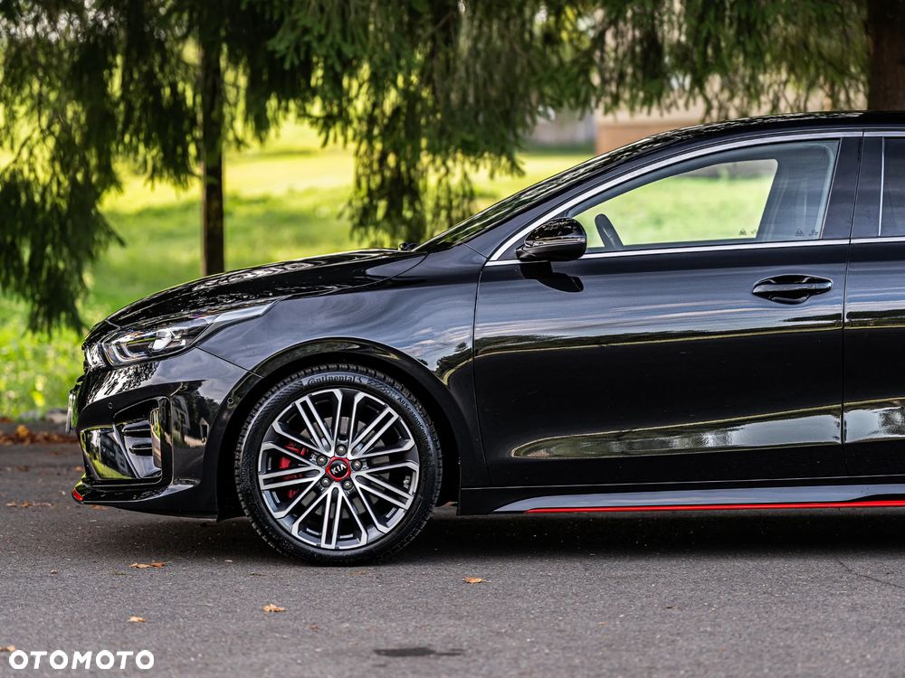 Kia ProCeed 1.6 T-GDI GT DCT - 11